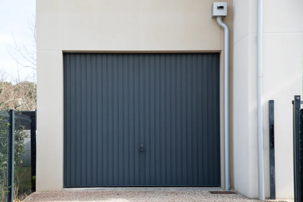 Porte de garage basculante